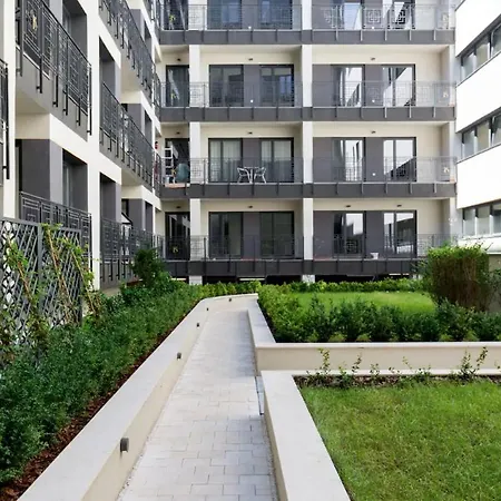 Apartman King Deluxe With Rooftop Pool