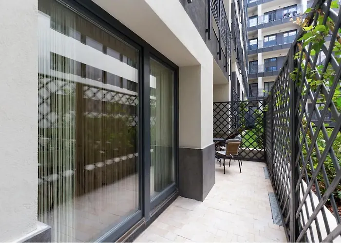 Апартаменты King Deluxe With Rooftop Pool